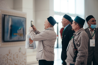 Пленарное заседание XI Всероссийского форума татарских религиозных деятелей «Национальная самобытность и религия»